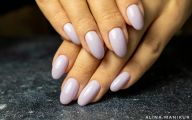 Однотонный маникюр 
