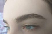 Коррекция и окрашивание бровей с сохранением их природной красоты