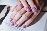 Снова нежный лиловый оттенок на аккуратненьких ноготочках!