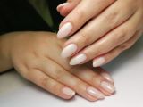 Молочный Маникюр