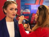 Макияж и причёска для телеведущей