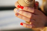 покрытие гель лаком ,дизайн ногтей слайдерами