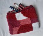 Косметичка в технике ковровая вышивка 