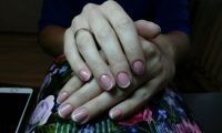 Классический обрезной маникюр с покрытием шеллак