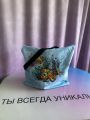 Шопер сшит из водонепроницаемых материалов подклад хлопок 
машинная вышивка 